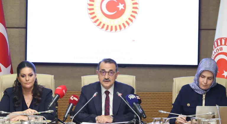 Komisyon beklenen raporu sundu... Türkiye yapay zekâda üreten ve düzenleyen olacak