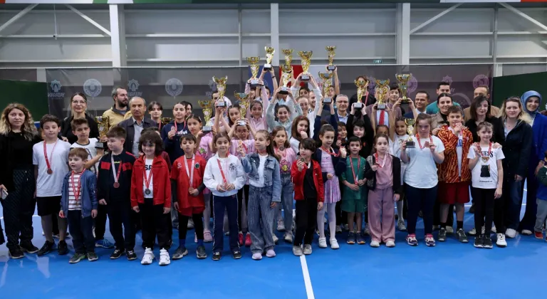 Konya Karatay'da 23 Nisan Turnuvası kupalarla taçlandı