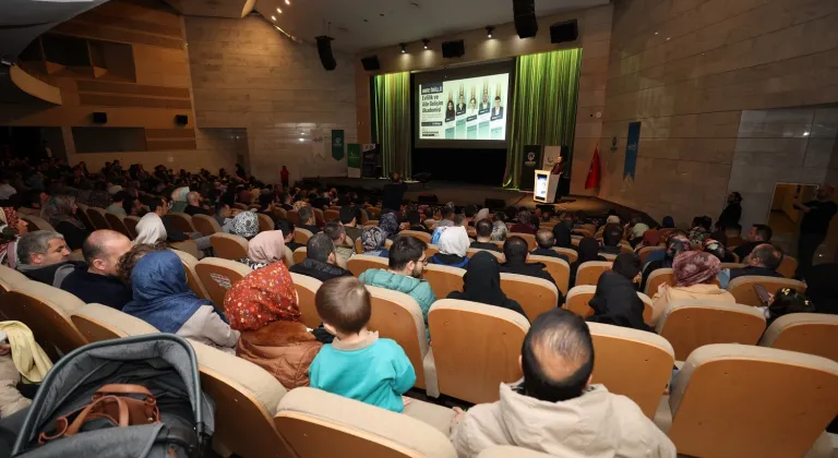 Konya Karatay'da aile seminerleri sürüyor
