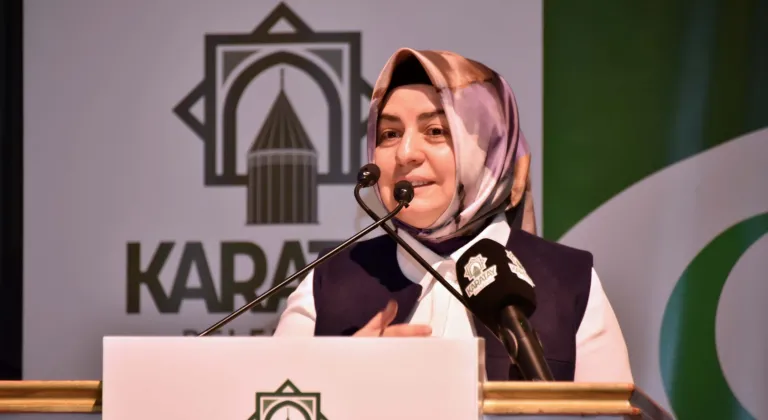 Konya Karatay'da evli çiftlere eğitim sürüyor