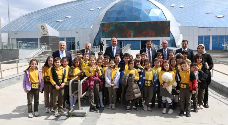 Konya protokolü Bilim Merkezi'nde buluştu