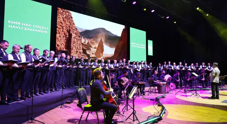 Konya Selçuklu'da ilahiler gönüllere dokundu