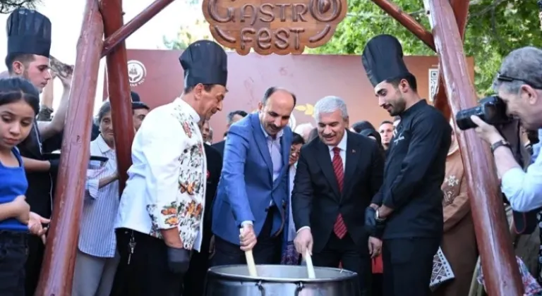 Konya’da 3. Gastronomi Festivali Coşkusu
