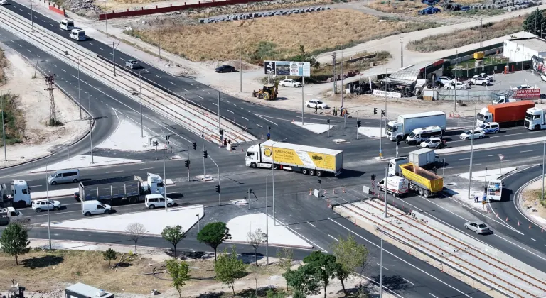 Konya’da Tramvay Projesi Kapsamında Yol Yenileme Çalışması