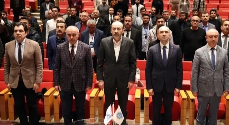 KOSGEB, Kayserili İş İnsanına Tanıtım Desteği Verdi








