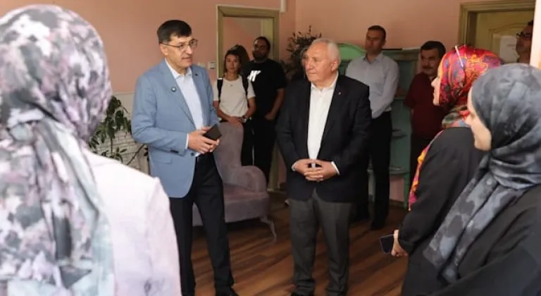 Kütahya'da Başkan Kahveci’den Özel Eğitim Merkezine ziyaret