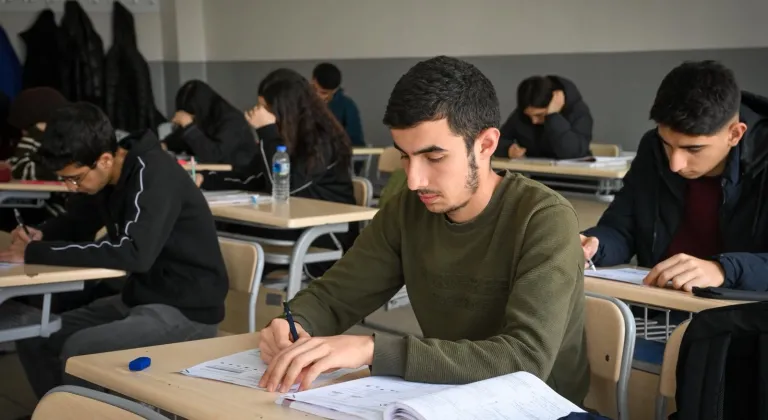 Malatya Büyükşehir Belediyesi 507 öğrenciyi YKS’ye hazırladı