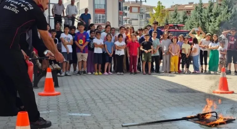Malatya Büyükşehir Semt Konaklarında Afet Farkındalığını Artırıyor









