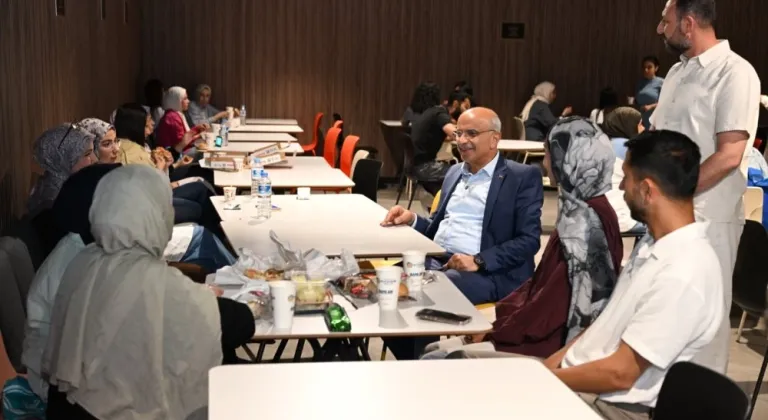 Malatya Şehir Kütüphanesi Öğrencilerin Gözdesi Oldu