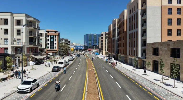 Malatya’da Kışla-Akpınar Kavşağı Trafiğe Açıldı