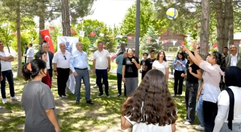 Malatya’da LGS Öncesi Moral Etkinliği








