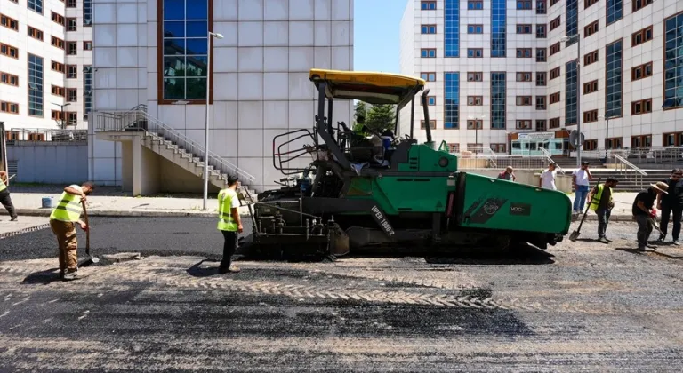 Maltepe’de Asfalt Çalışmaları Hız Kesmeden Sürüyor