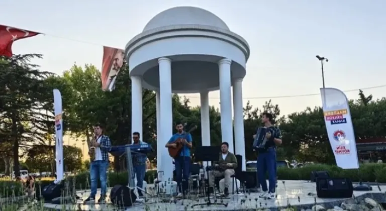 Maltepe’de Yaz, Sanatla Canlanıyor

