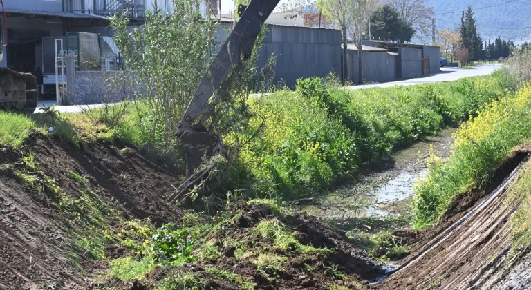 Manisa Akhisar’da dere temizliği