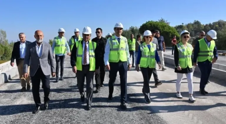 Manisa Büyükşehir, Yol ve Altyapı Çalışmalarına Devam Ediyor







