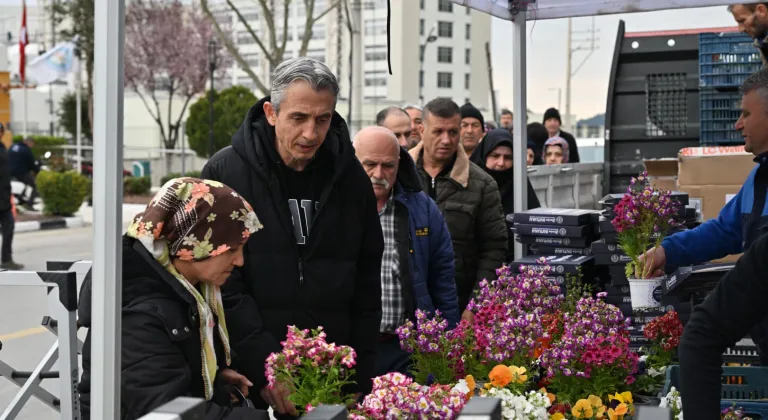 Manisa Büyükşehir'den mezarlık ziyaretleri