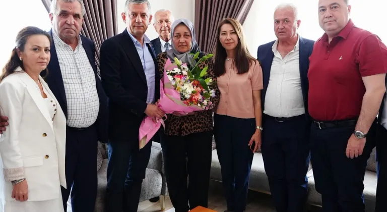 Manisa’da Anneler Günü vefası