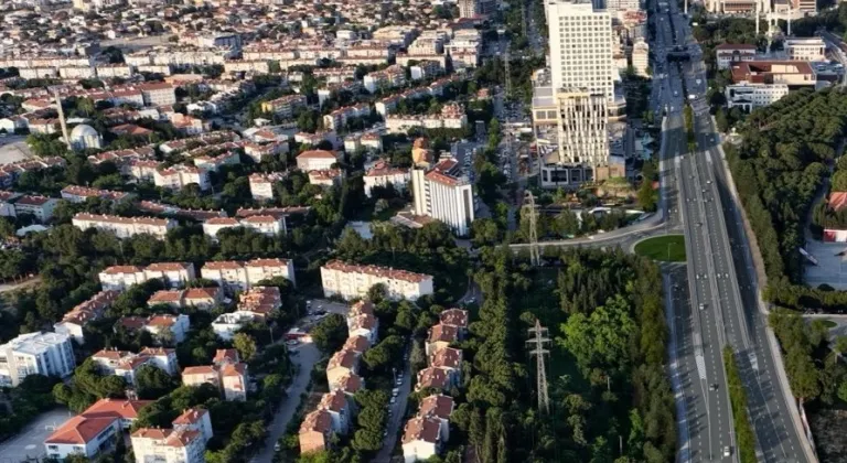 Manisa’da Köprülü Kavşak Hamlesi