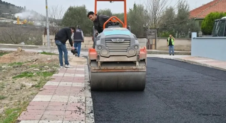 Manisa'da Turgut Özal Mahallesi'nde Yol Yenileme Çalışmaları








