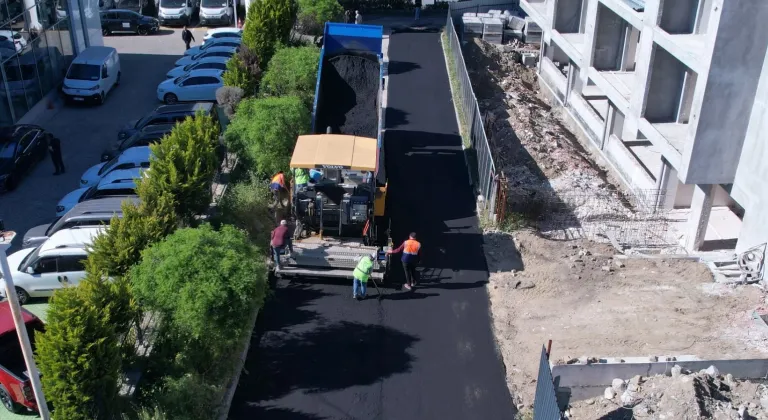 Manisa'da üniversite ve hastane yolu yenileniyor