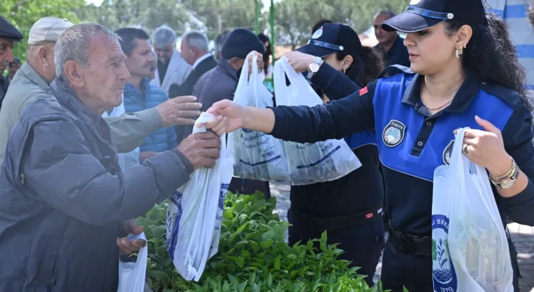 Manisa’da üreticilere 34 bin sebze fidesi dağıtıldı