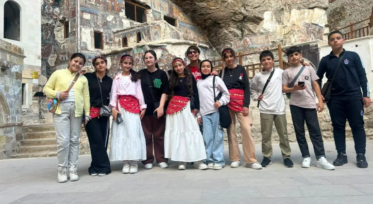 Mardin'den Karadeniz'e sanat köprüsü: Yeşilli YBO Korosu tarih yazdı!