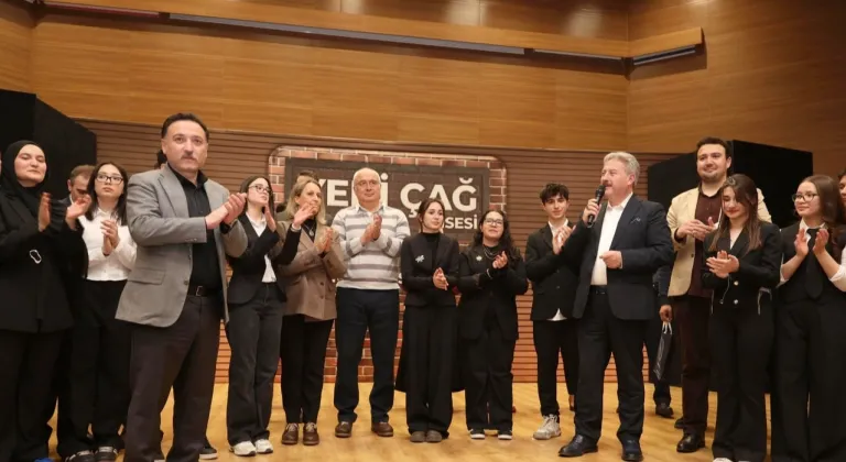 Mektep Melikgazi öğrencilerinden tiyatro gösterisi