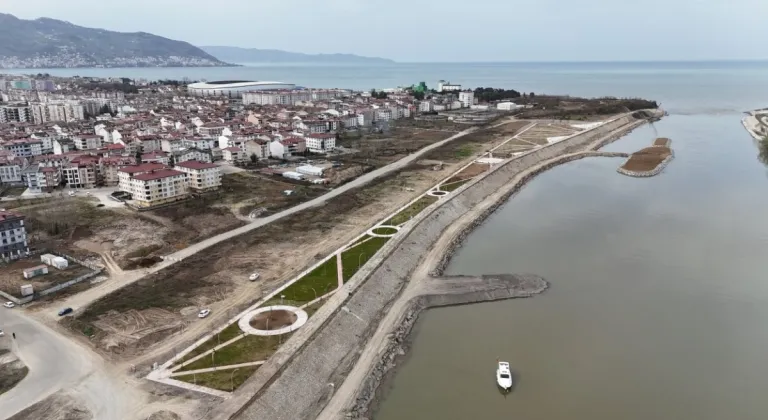Melet Nehri’nde Çevre Düzenleme Çalışmaları Sürüyor