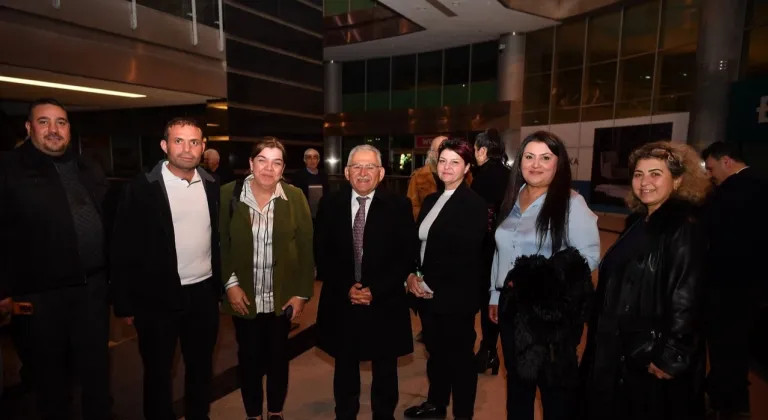 Memduh Büyükkılıç iftar sofrasında esnafla buluştu