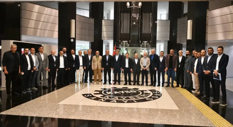 Memduh Büyükkılıç KAYSO toplantısına katıldı