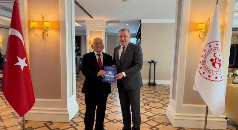 Memduh Büyükkılıç'tan Ankara çıkarması