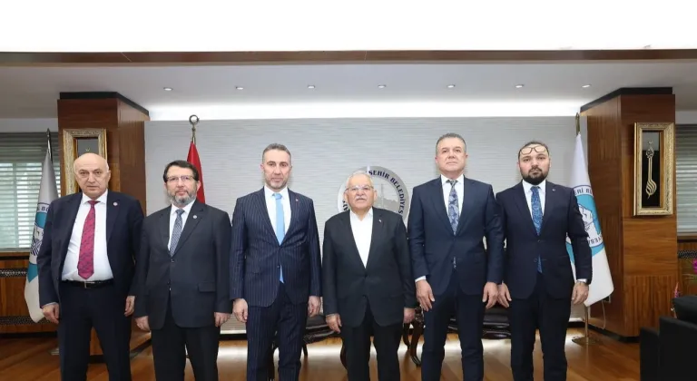 Memduh Büyükkılıç'tan 'birlik' mesajları