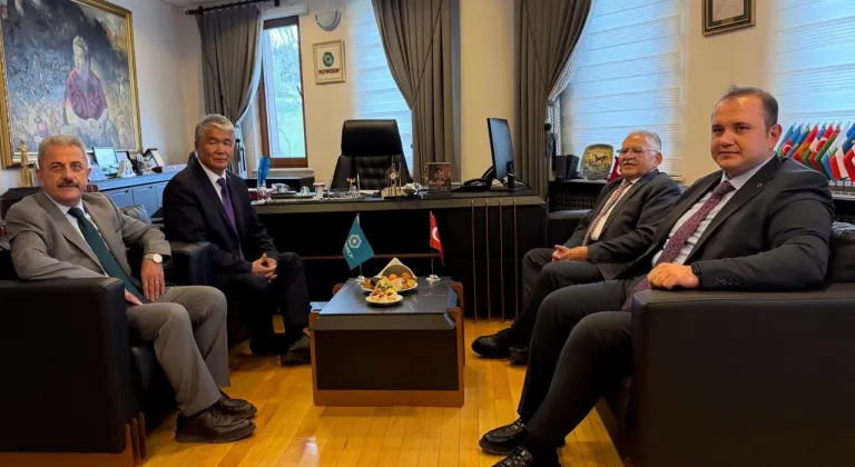 Memduh Büyükkılıç'tan TÜRKSOY'a ziyaret