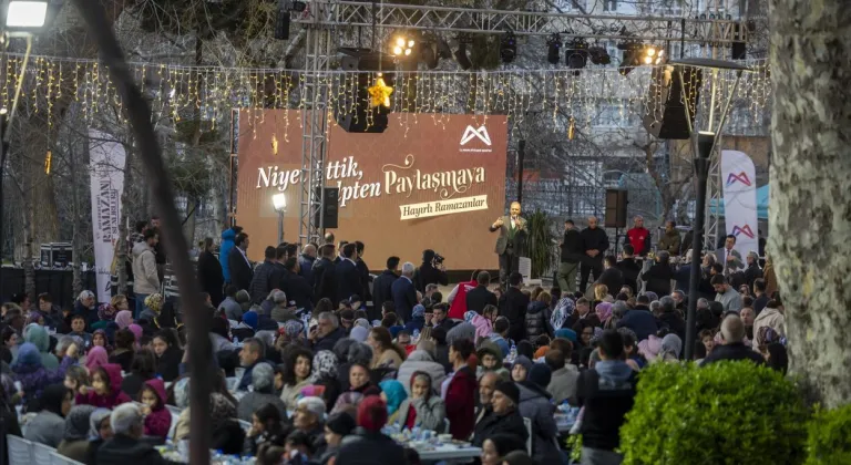 Mersin Mut’ta iftar sofrasında halk bir araya geldi
