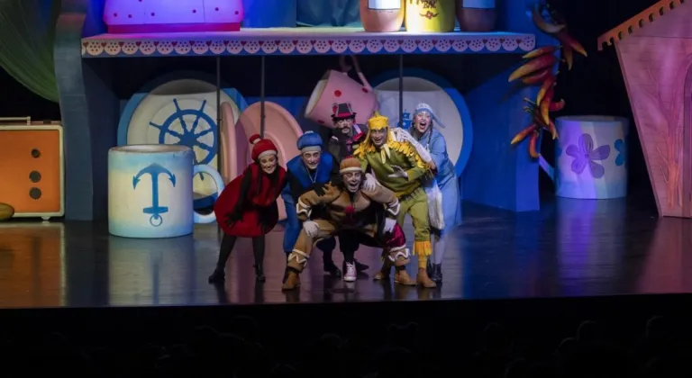 Mersin Şehir Tiyatrosu, ‘Bisküvi Adam’ ile Sahneye Çıkıyor