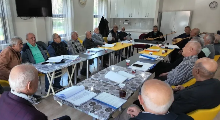 Mustafa Kumlu Ulu Çınarlar Yaşlı Yaşam ve Dayanışma Merkezi ikinci bahar yaşatıyor