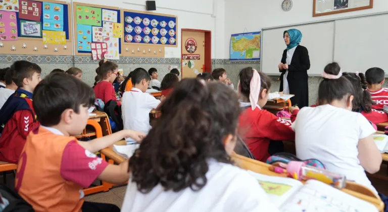 Öğretmenlerin il içi yer değiştirme sonuçları açıklandı