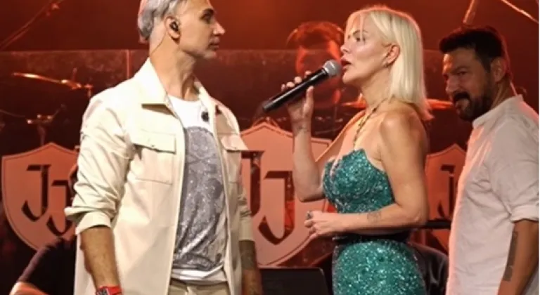 Ömür Gedik ve Doğuş’tan Unutulmaz Sahne Performansı