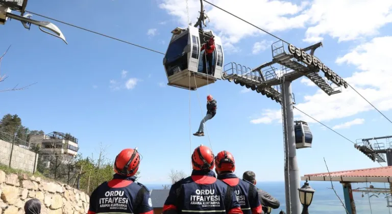 Ordu’da teleferik hattında nefes kesen kurtarma tatbikatı