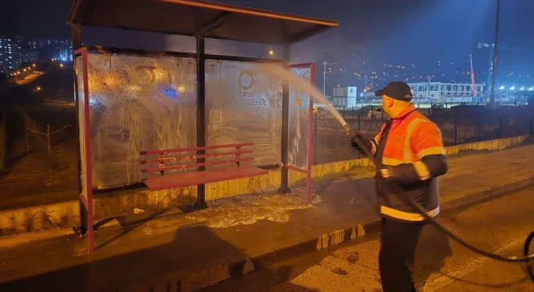 Ordu’da Toplu Taşıma Durakları Düzenli Olarak Temizleniyor