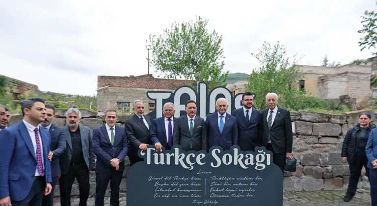 Ortak Türk Alfabesi Anıtı Kayseri Talas'ta açıldı