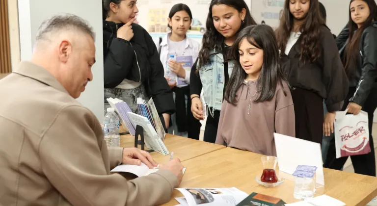 Osmangazi Belediyesi çocukları Yazar Özgülgün ile buluşturdu