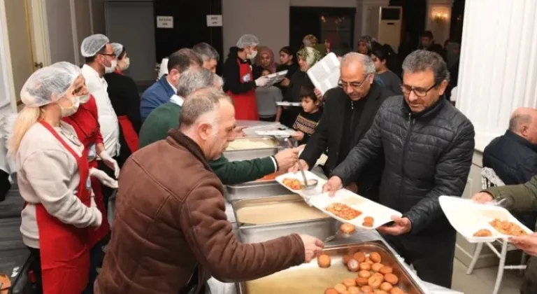 Osmangazi Belediyesi İftar Sofrasını Panayır’da Kurdu







