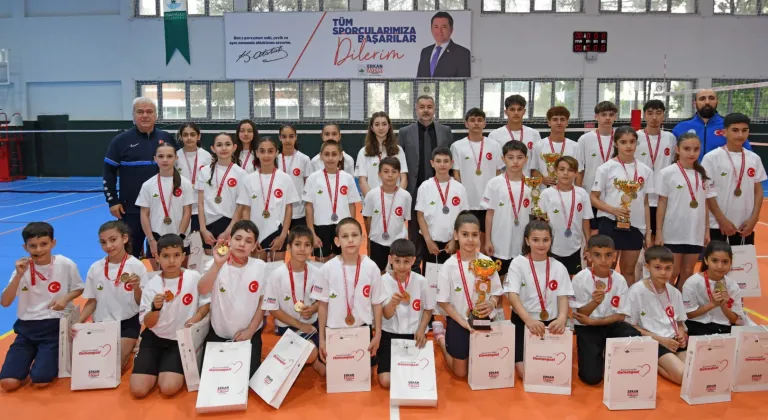 Osmangazi Belediyespor’dan badmintonda tarihi başarı