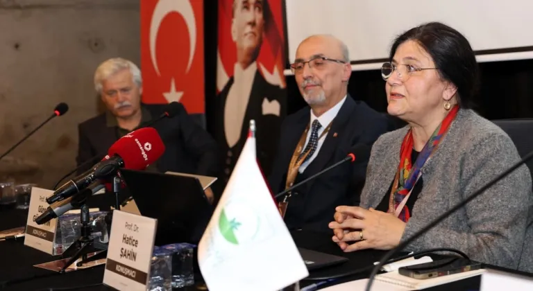 Osmangazi’de “Bursa’nın Yedi Yüzü” sempozyumu başladı