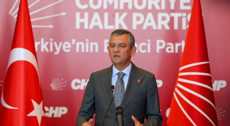 Özgür Özel’den Erdoğan’a Venezuela çıkışı: Trump’ın teklifinden haberin var mıydı?