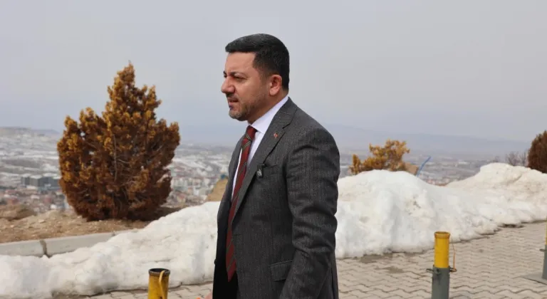 Ramazan Ayı 11 Pare Top Atışıyla Selamlandı