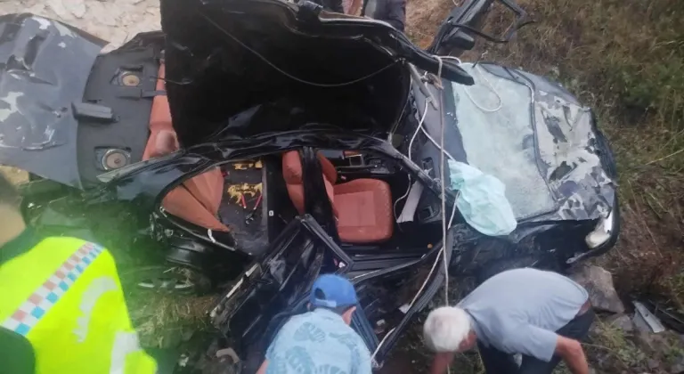 Reşadiye'de trafik kazası: 2 ölü, 3 yaralı