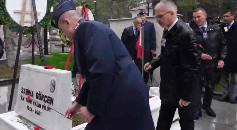 Sabiha Gökçen vefatının 25. yılında anıldı