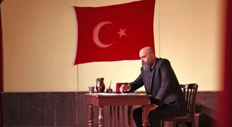 Şair, Şiir, Şuur: Mehmet Akif Ersoy' Osmangazi Gösteri Merkezinde Seyirciyle Buluştu